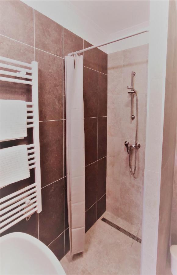 Helena Studio Apartman Шиофок Экстерьер фото