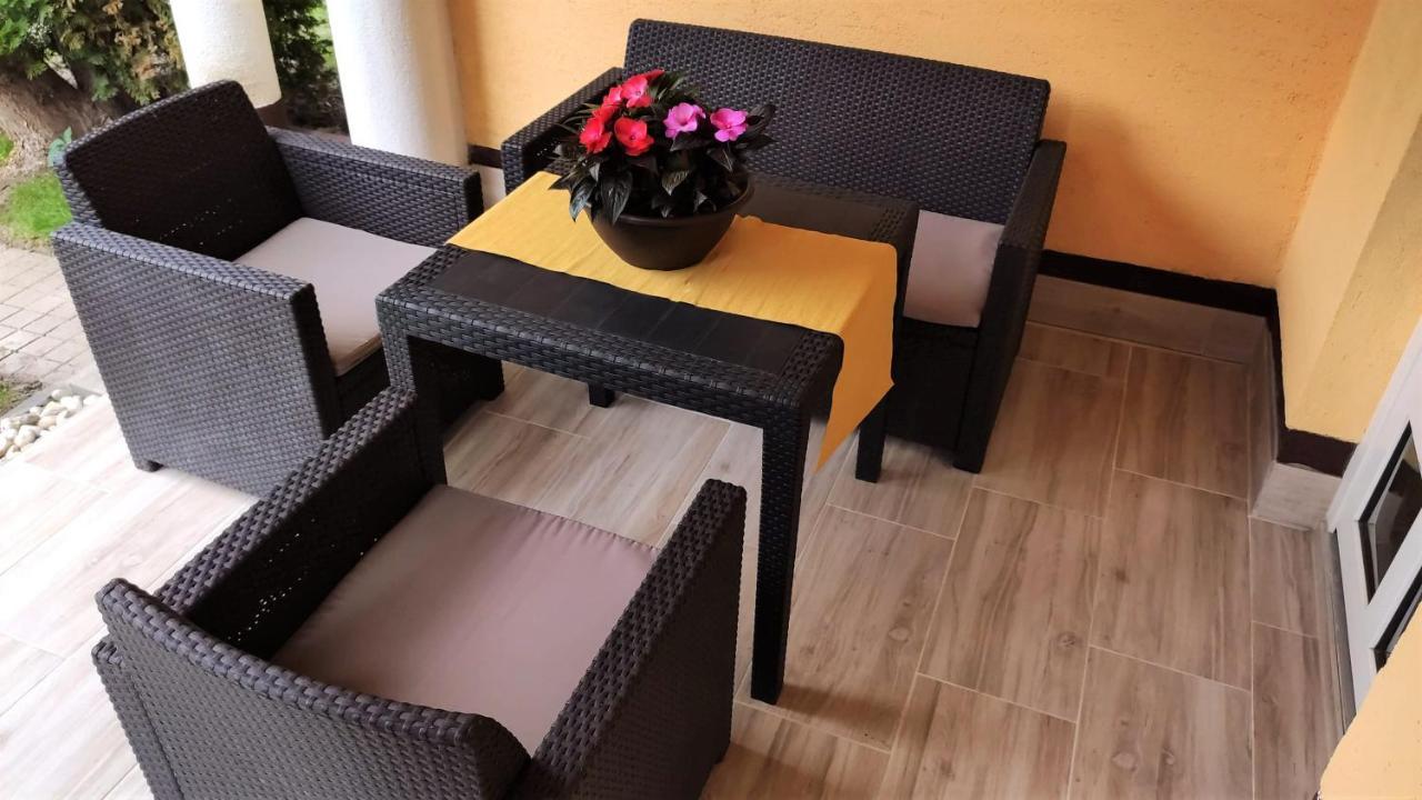 Helena Studio Apartman Шиофок Экстерьер фото