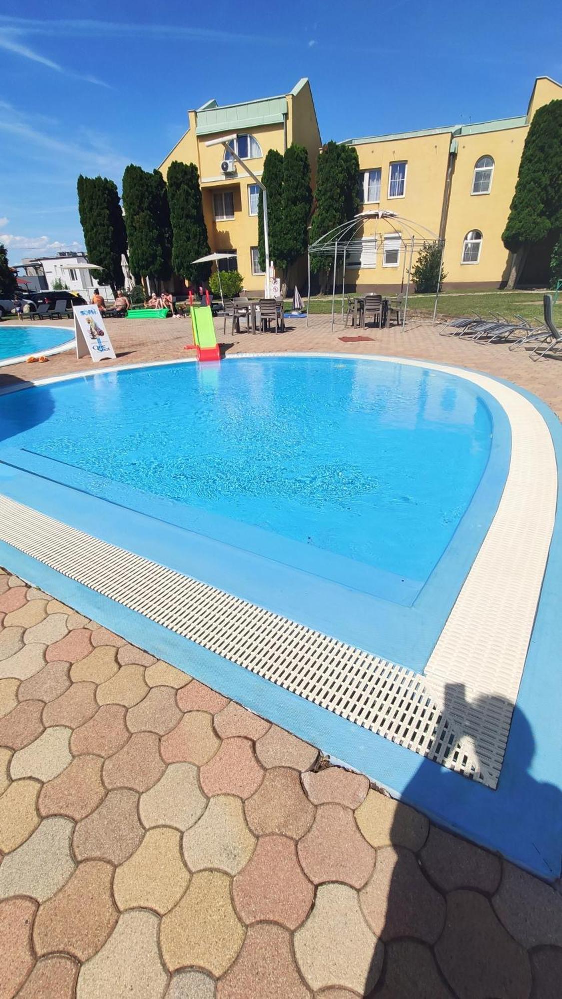 Helena Studio Apartman Шиофок Экстерьер фото